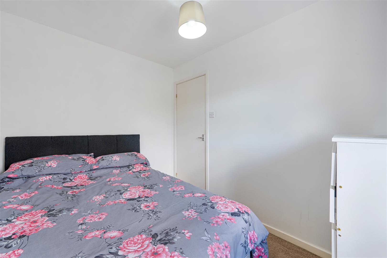 Property Image b65d2d37-f8a3-490d-baf7-0441d899cc36