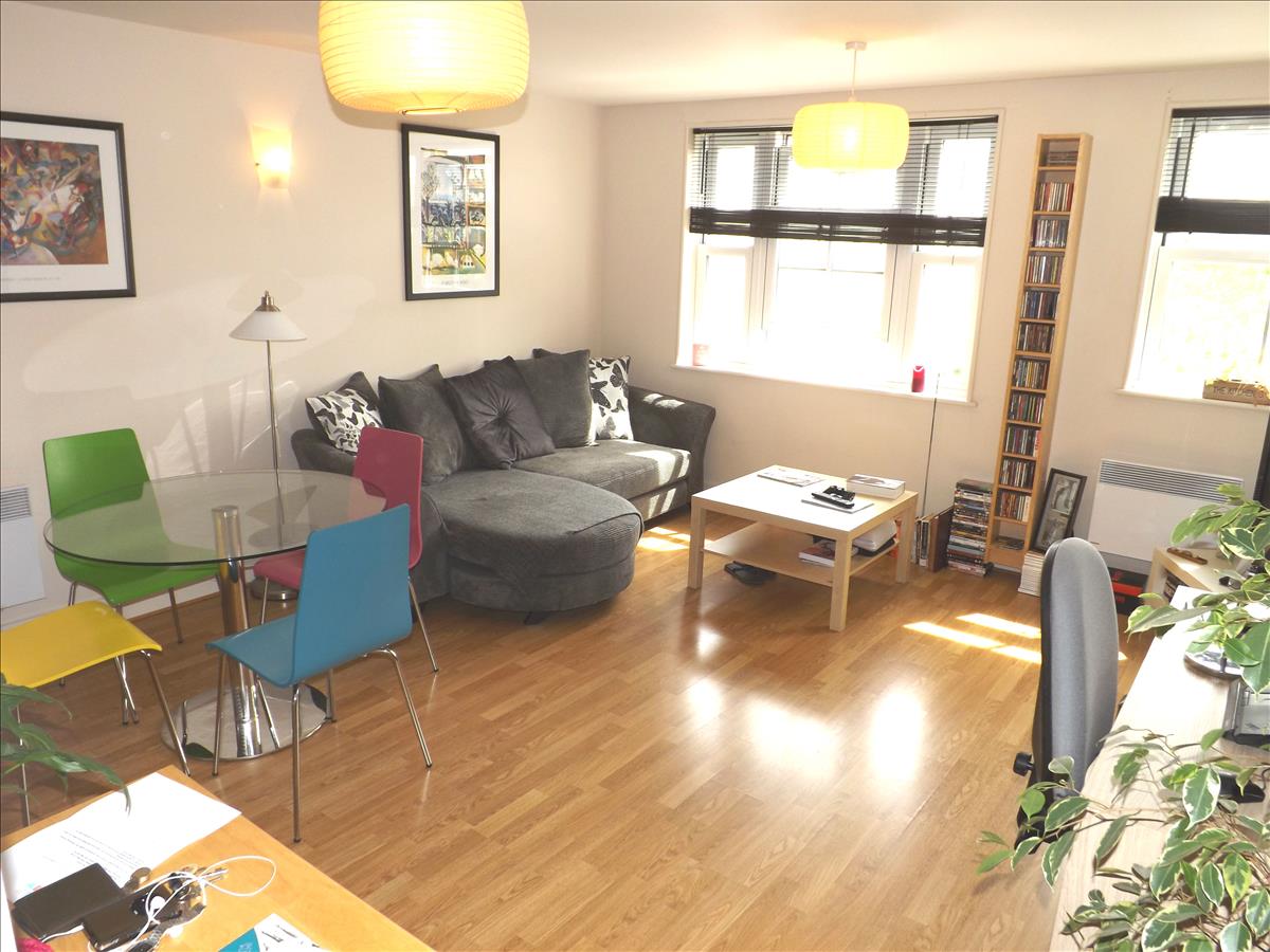 Property Image b67268eb-8949-45b5-89be-50b2c079ca58