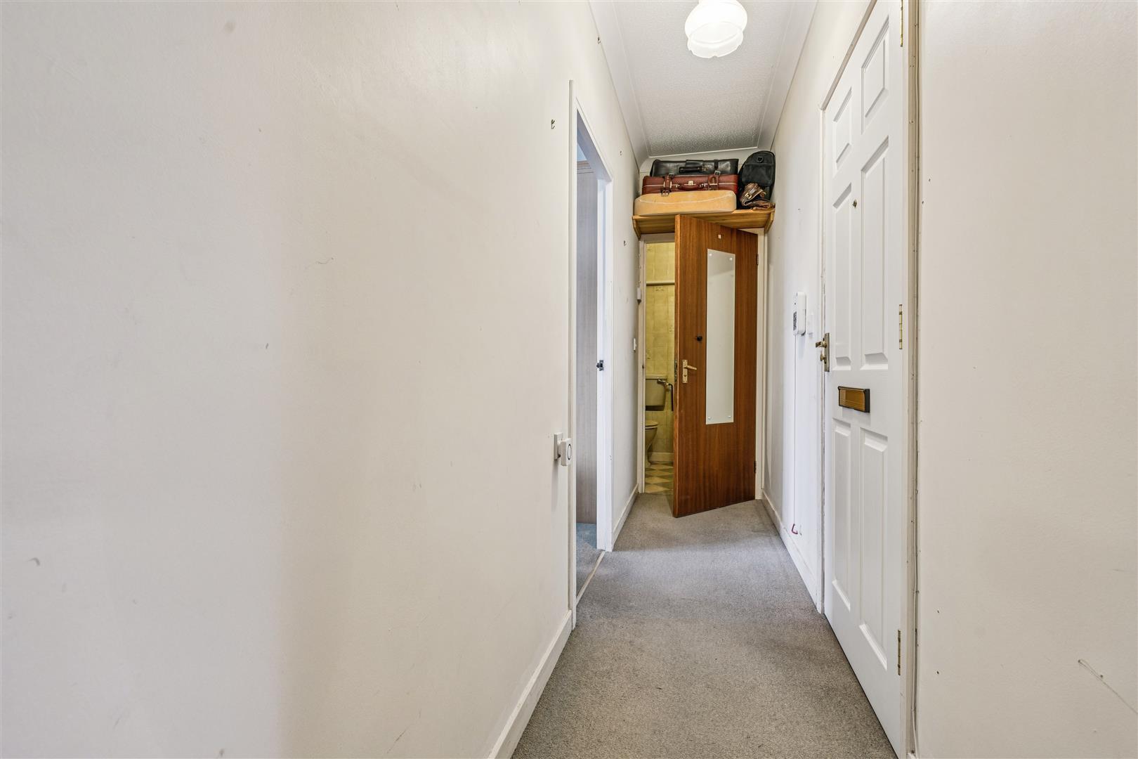 Property Image b6780496-a400-4c8c-9f37-1cf4bb815a26
