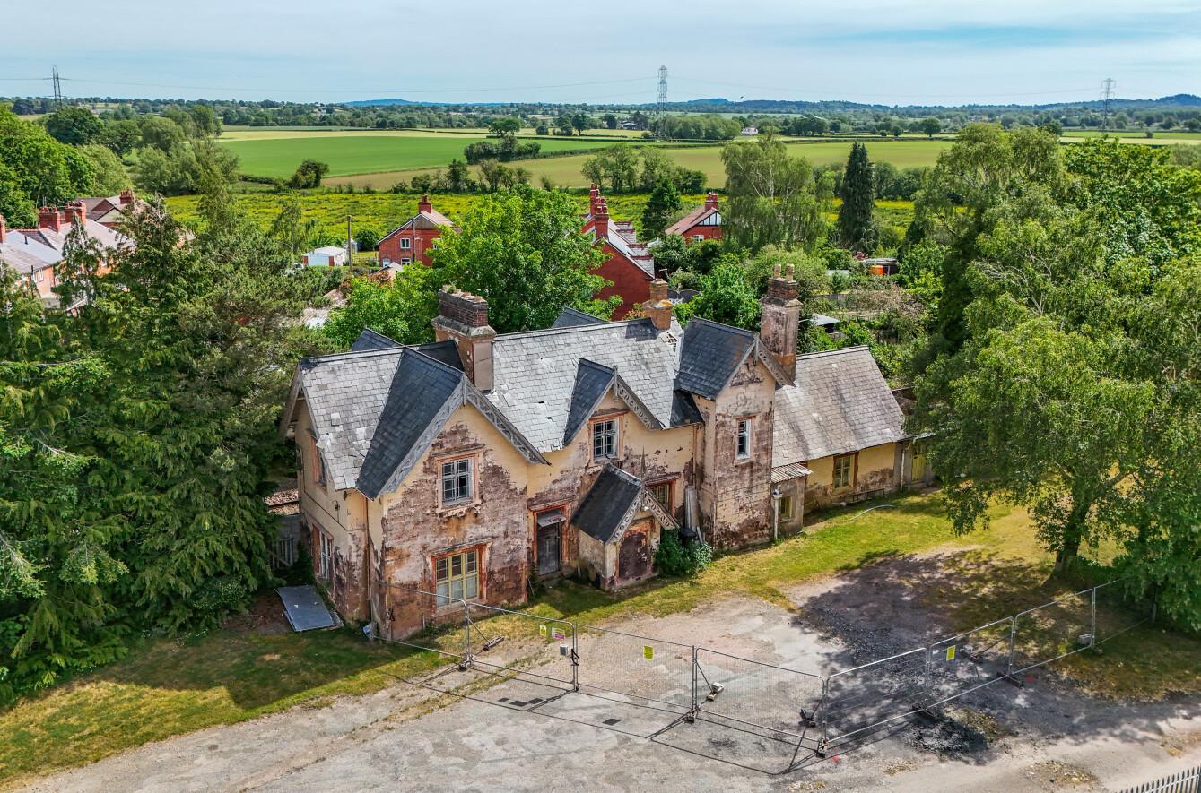 Property Image b684b89e-8734-4def-b19d-81c7824de59c