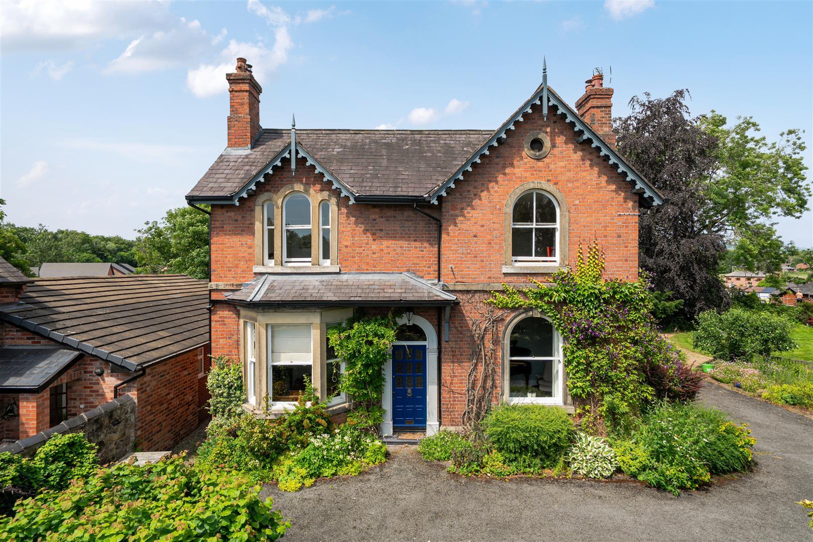 Property Image b687b73c-e158-46a0-a76e-e3592df381a7
