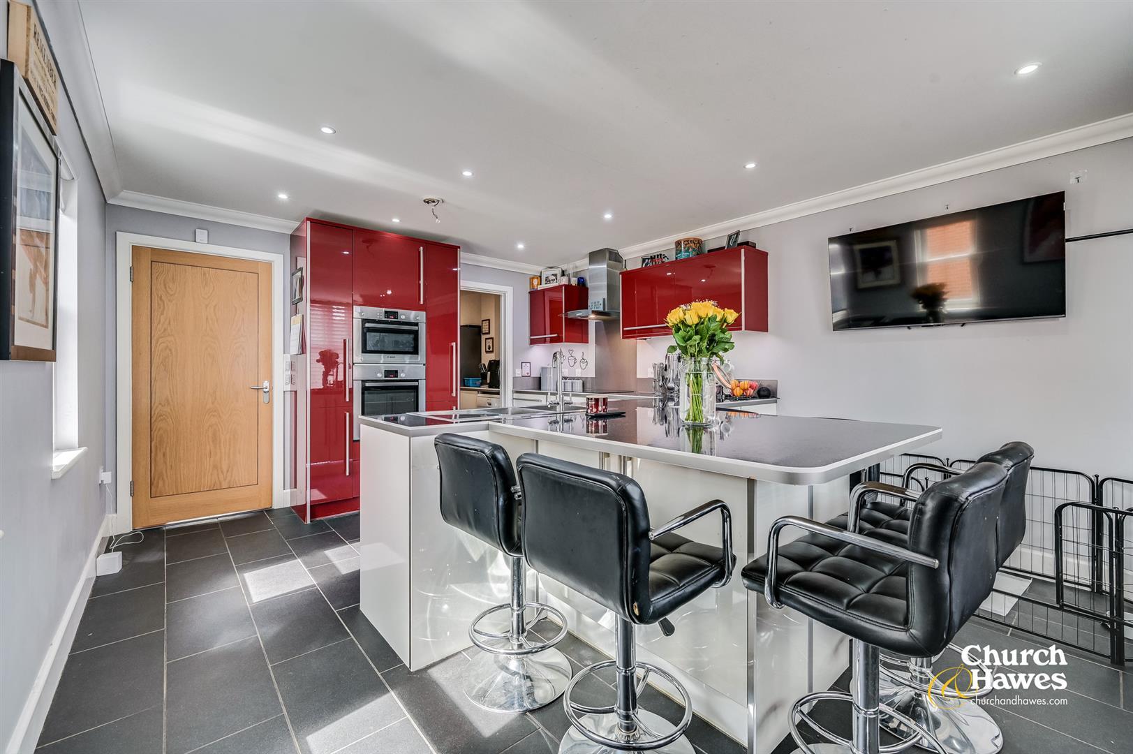 Property Image b69738ea-a39b-4c33-b36a-5f71a81623ad