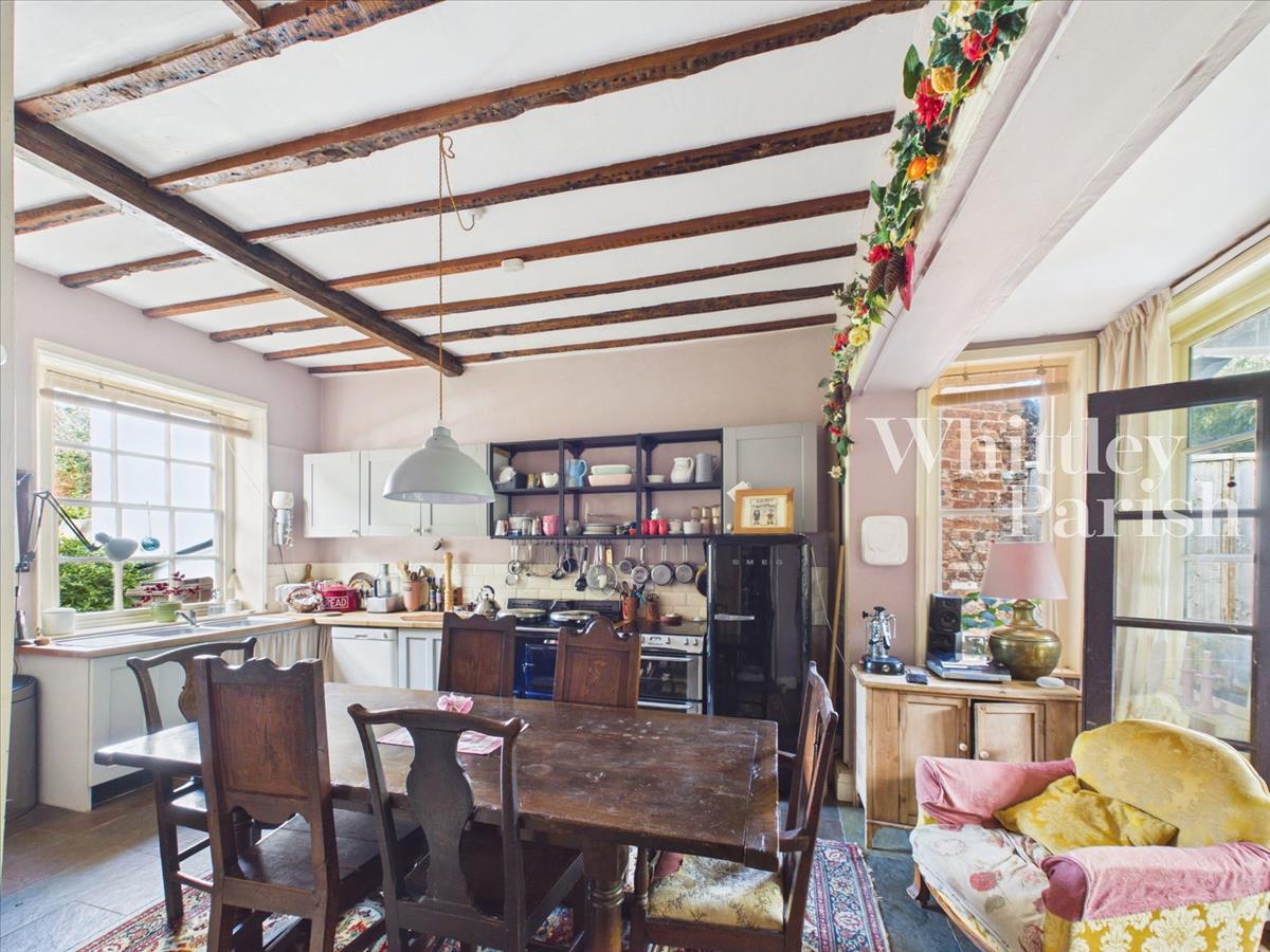Property Image b6a653b4-5a9d-4dea-945c-0134f6383600