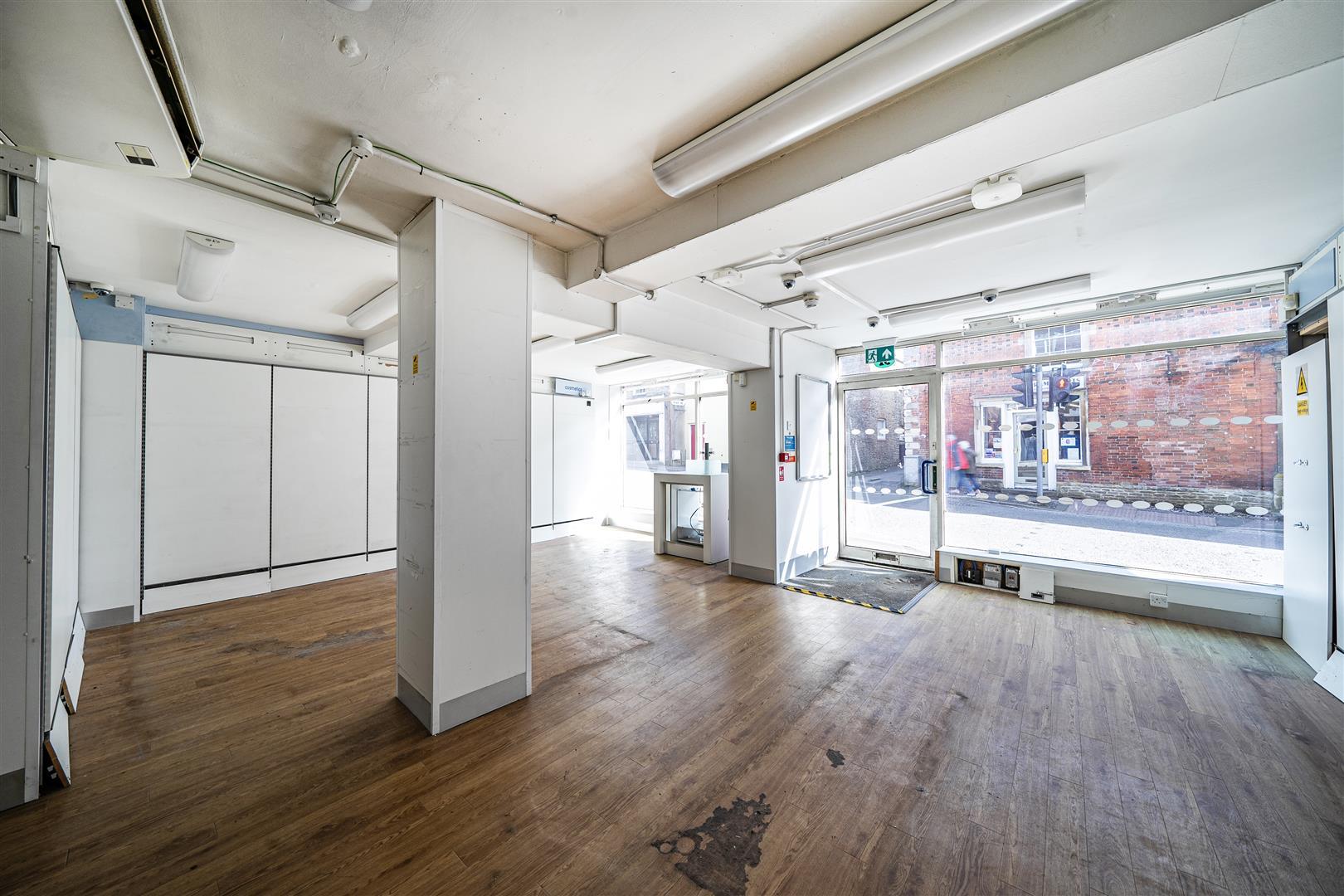 Property Image b6b2ae15-5d56-478b-a976-7d00a13a8d60