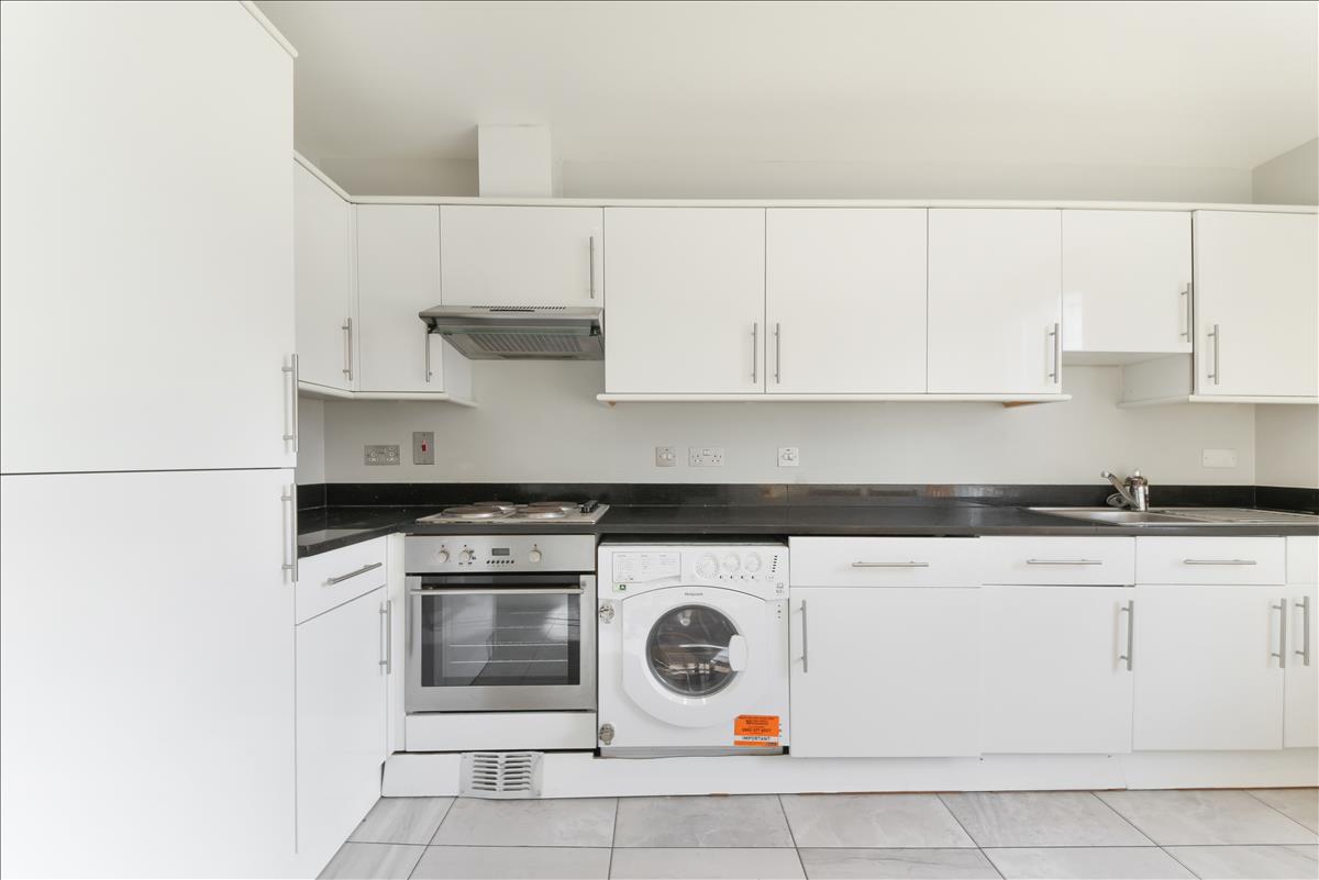 Property Image b6b856f2-6248-4a8f-b74d-22f98b4531f9