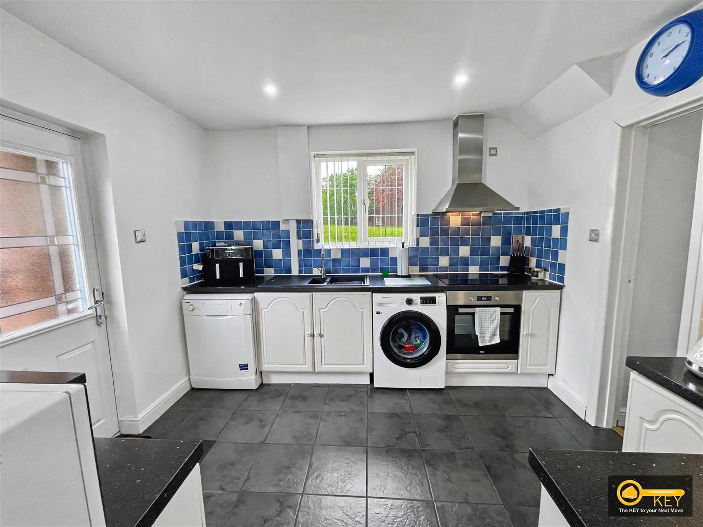 Property Image b6c49b44-9ed3-4f4b-8854-9314f9322041
