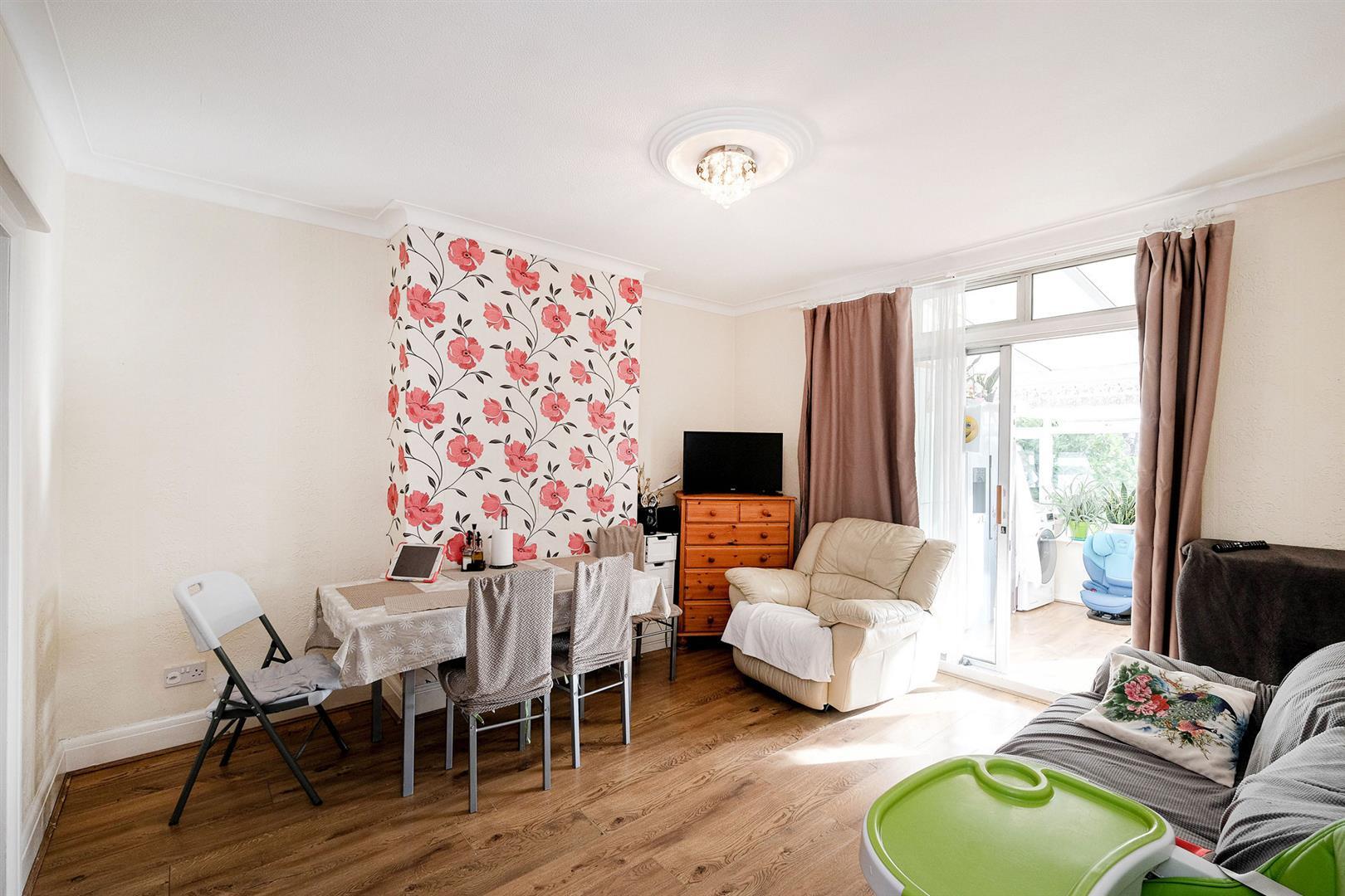 Property Image b6dbdf64-e08b-4434-9357-2373af7e3a75