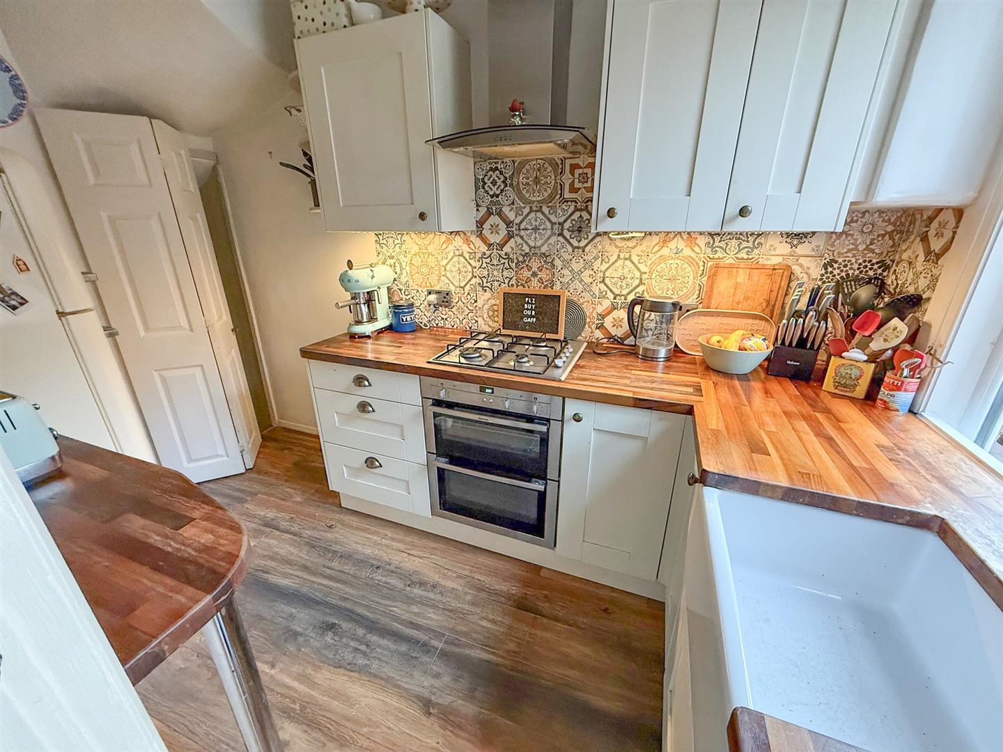 Property Image b6dea05d-08d5-420a-9266-aa9f9d160ecd