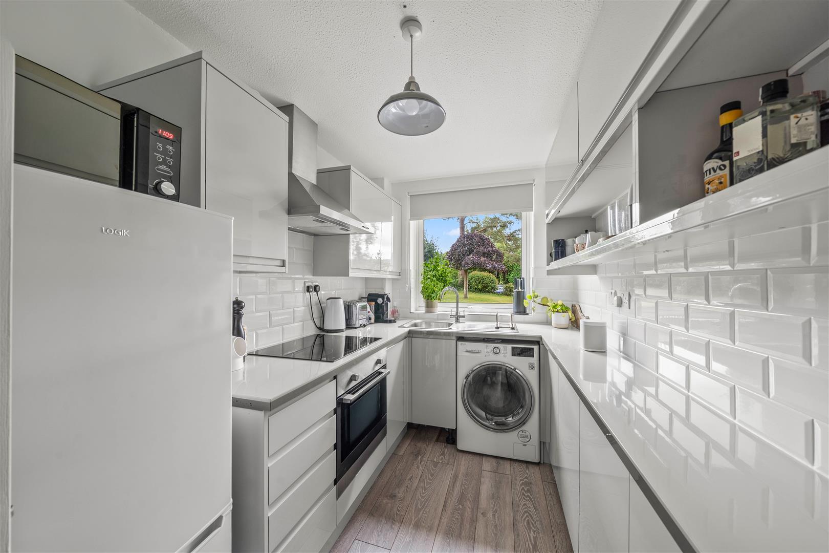 Property Image b6e247e2-b201-4120-bcd1-c52e7427f31c