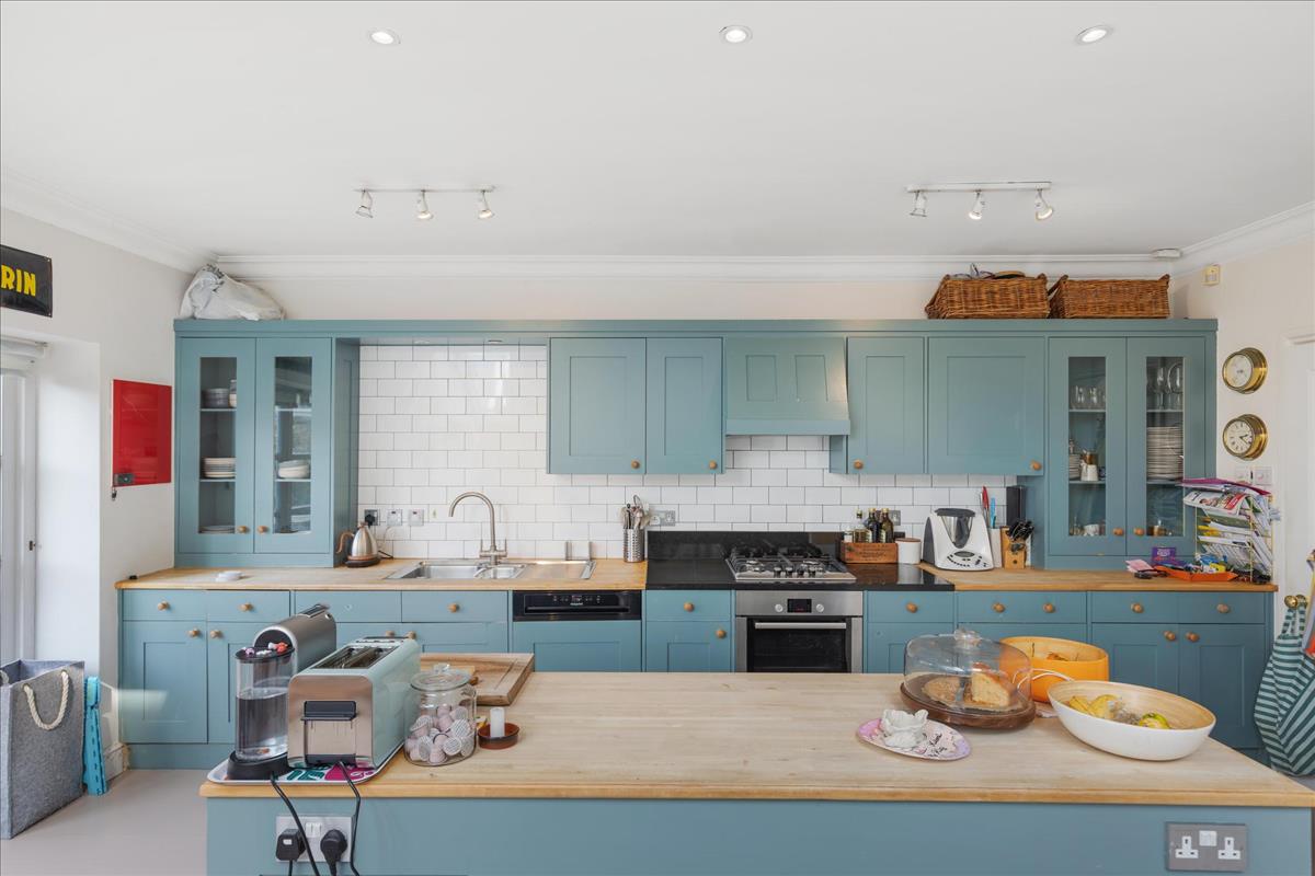 Property Image b6e51bb0-0607-4512-981b-db43b70bedb4