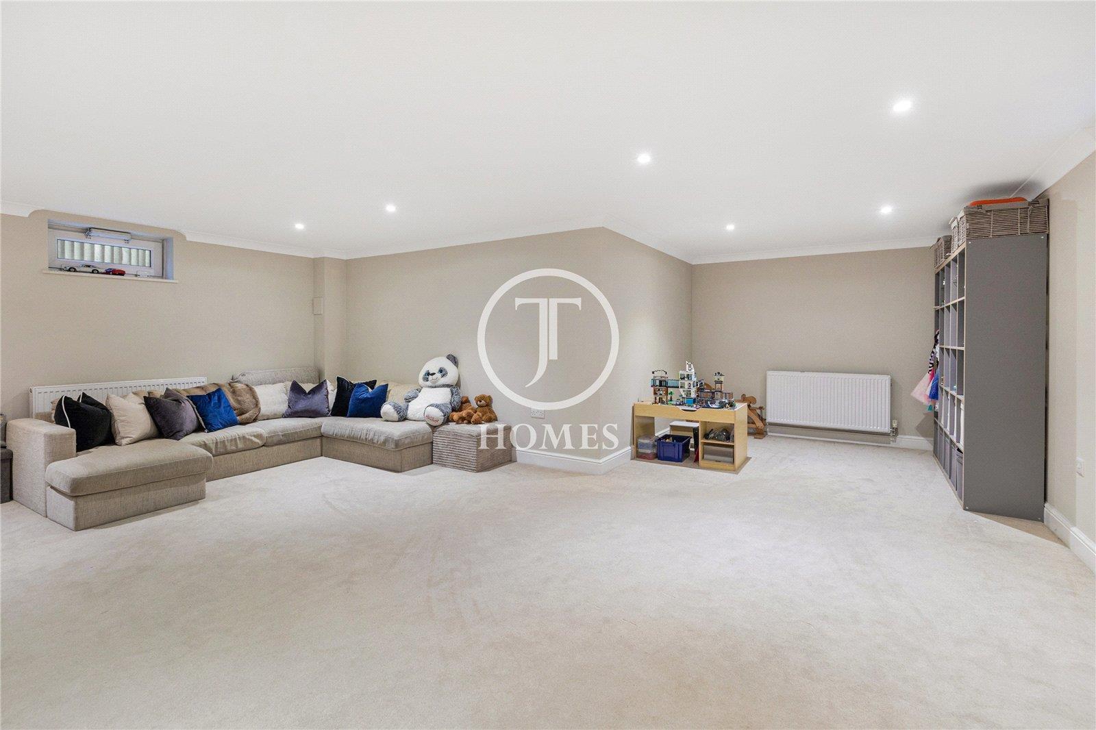 Property Image b6ee440e-69aa-4cf6-8bc4-3baf6901d29f