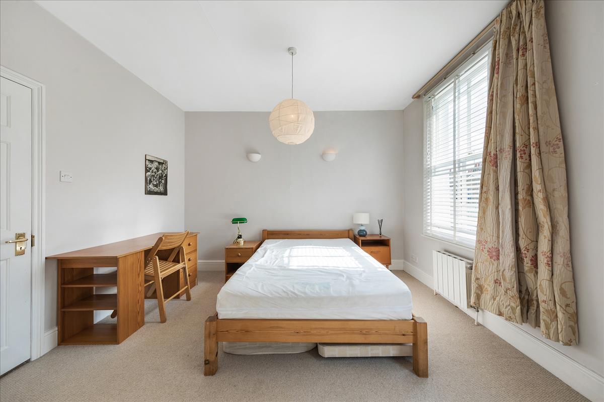 Property Image b6fe7620-c797-4138-81c7-5b20b2f7a2e8