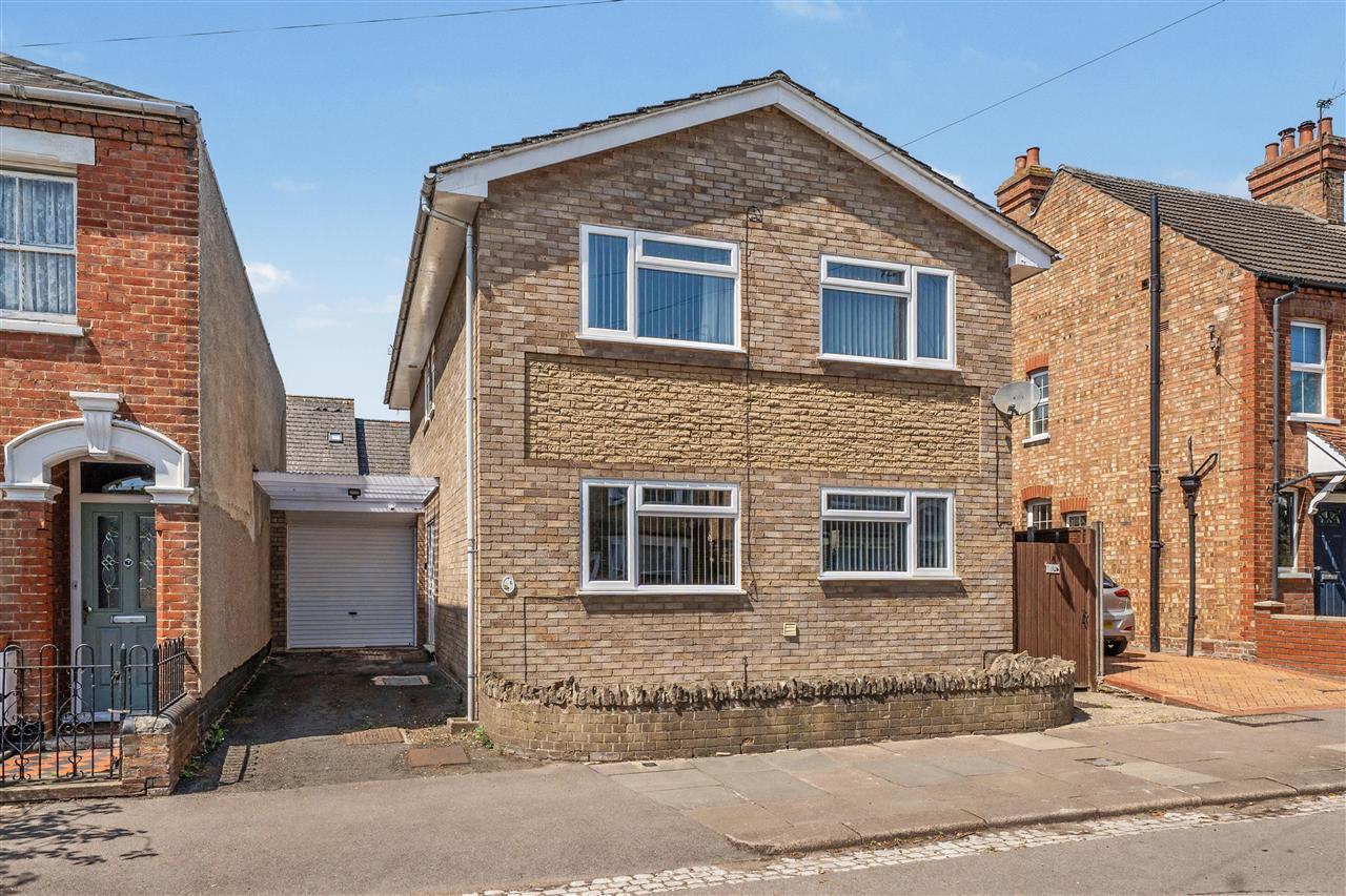 Property Image b7011000-35c2-412a-8204-fc9c87a531fe