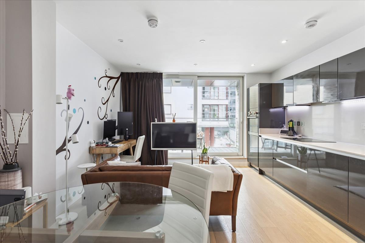Property Image b7052656-e950-46b0-885d-a53b7a5e7325