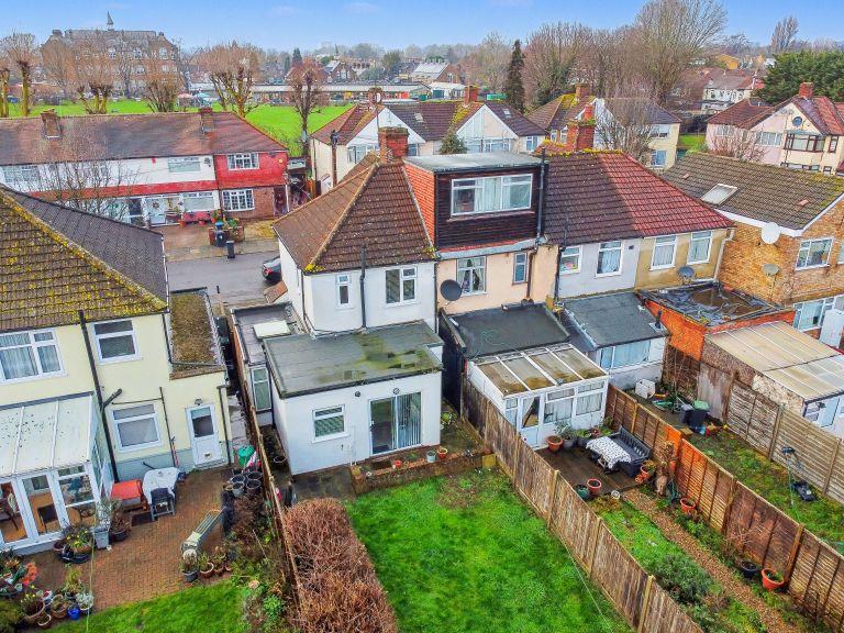 Property Image b708d31d-4c16-4d16-88ef-648bd206cb17
