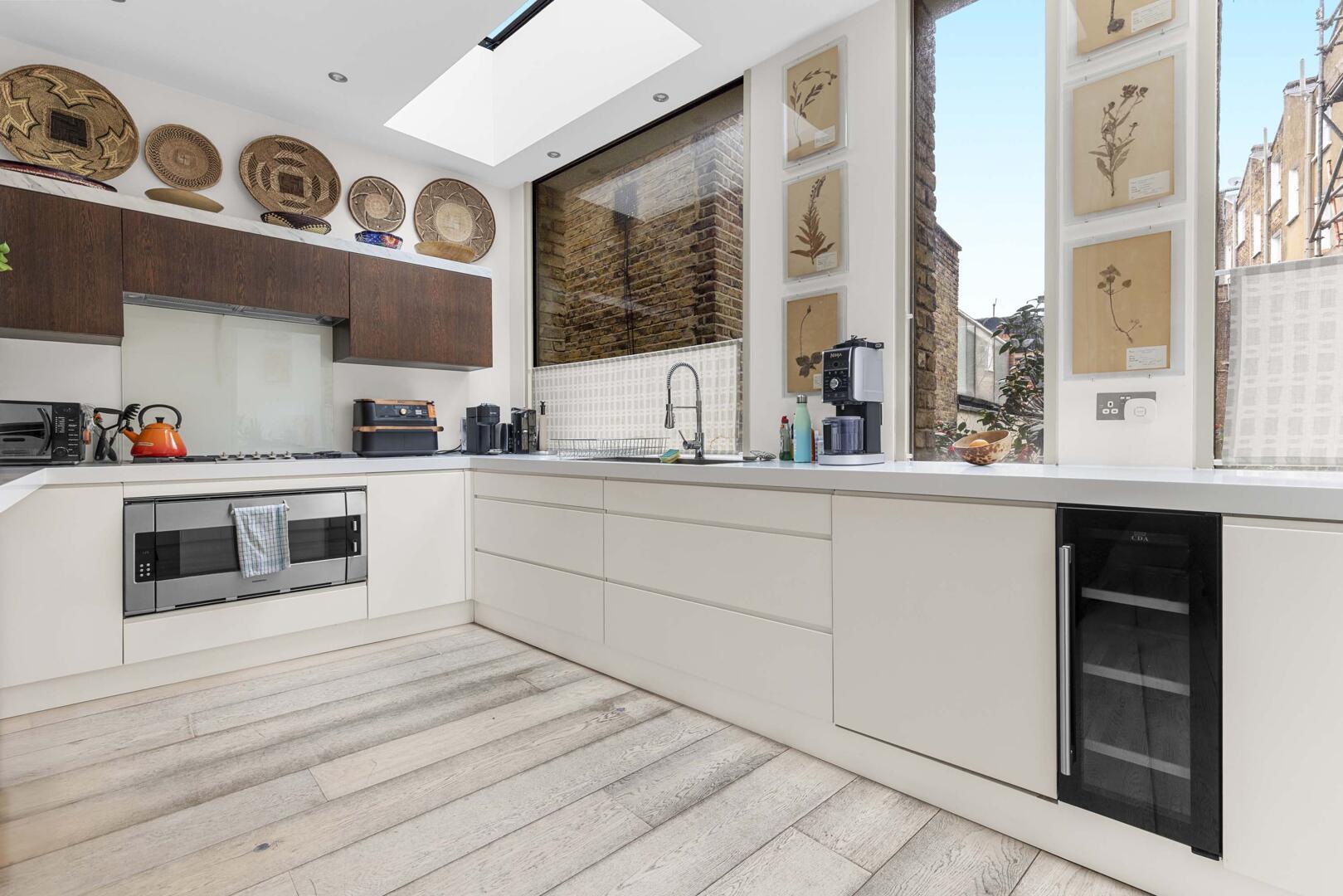 Property Image b70ea981-c890-47bf-b9aa-175e1ba881cb