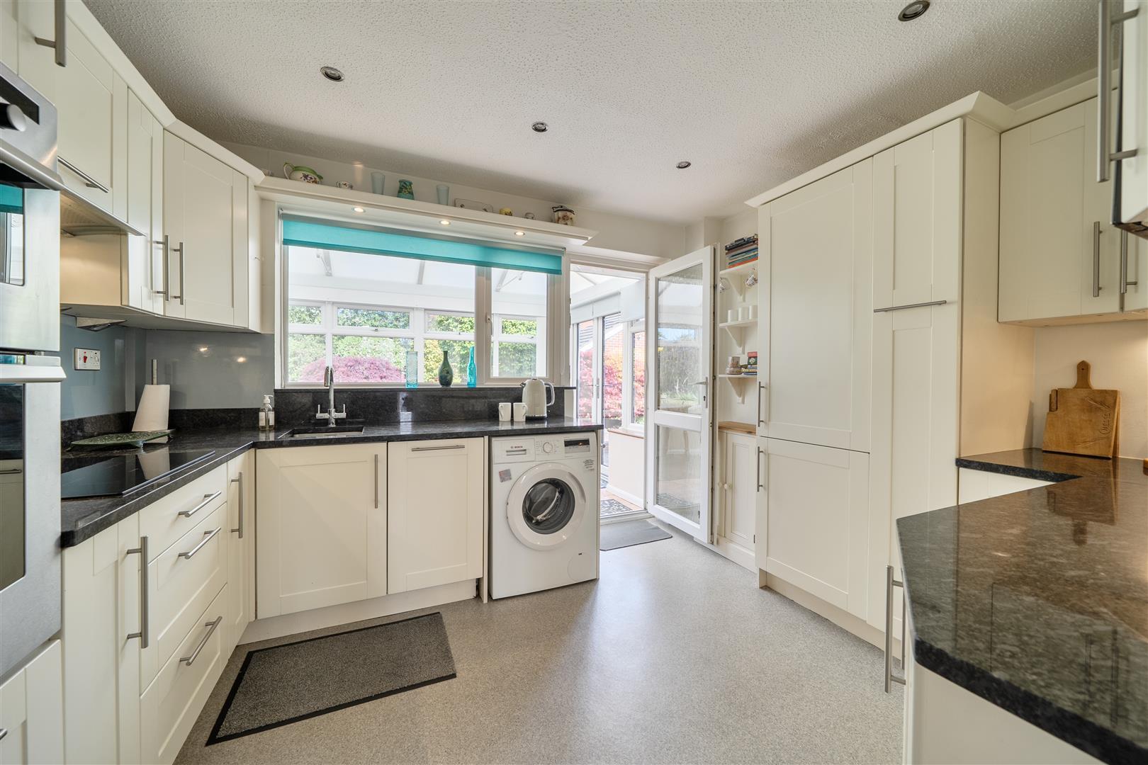 Property Image b711e60c-4ce2-45e8-b448-8b528eed1174