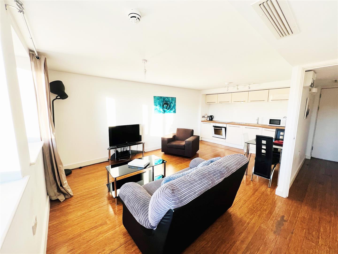 Property Image b714437a-9f6a-49e5-bb05-9a6c9fb77622