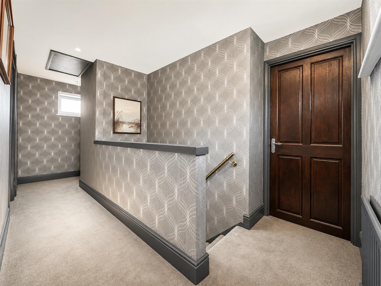 Property Image b71ee712-08c8-4bf4-90fd-6595cb4d2f24