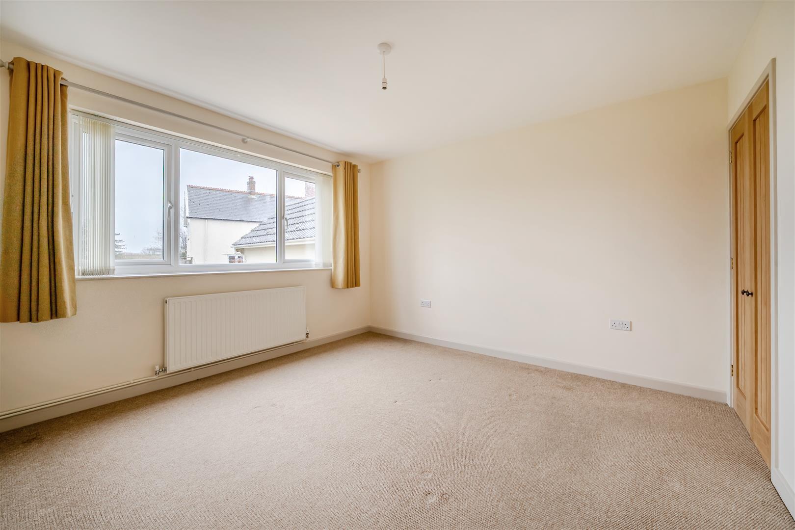 Property Image b723e81f-07a7-4eff-a3b0-7512c5cdef8f