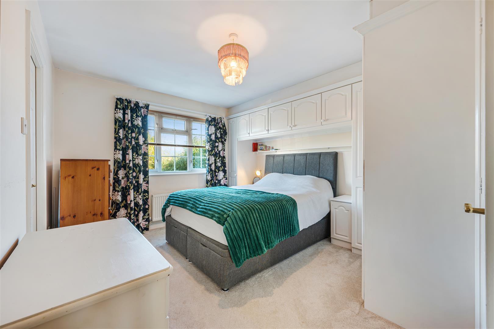 Property Image b733b5e1-2794-4995-82cf-3d973ac24969
