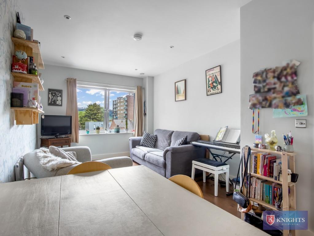 Property Image b74aaf57-862c-4349-bb00-f03ffb817fc9