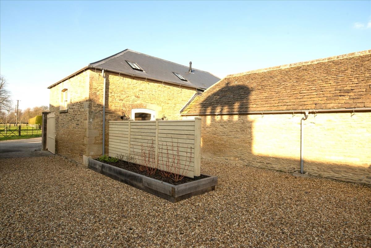 Orchard New Outside Courtyard
