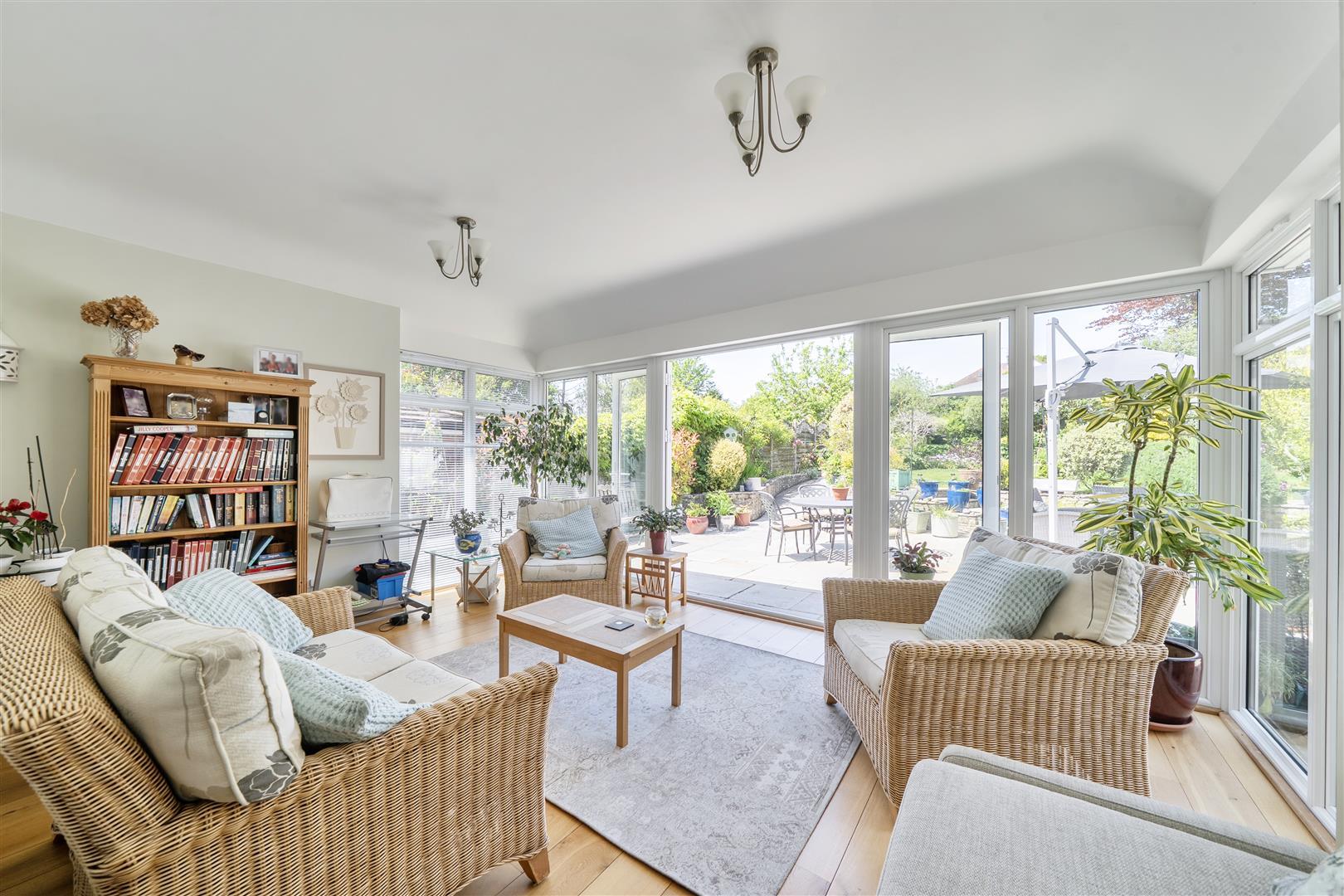 Property Image b76c5e22-9c16-4043-886e-a04faacaac5a