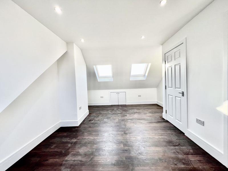 Property Image b76d690e-3836-4e01-96c4-9c6d129105f3