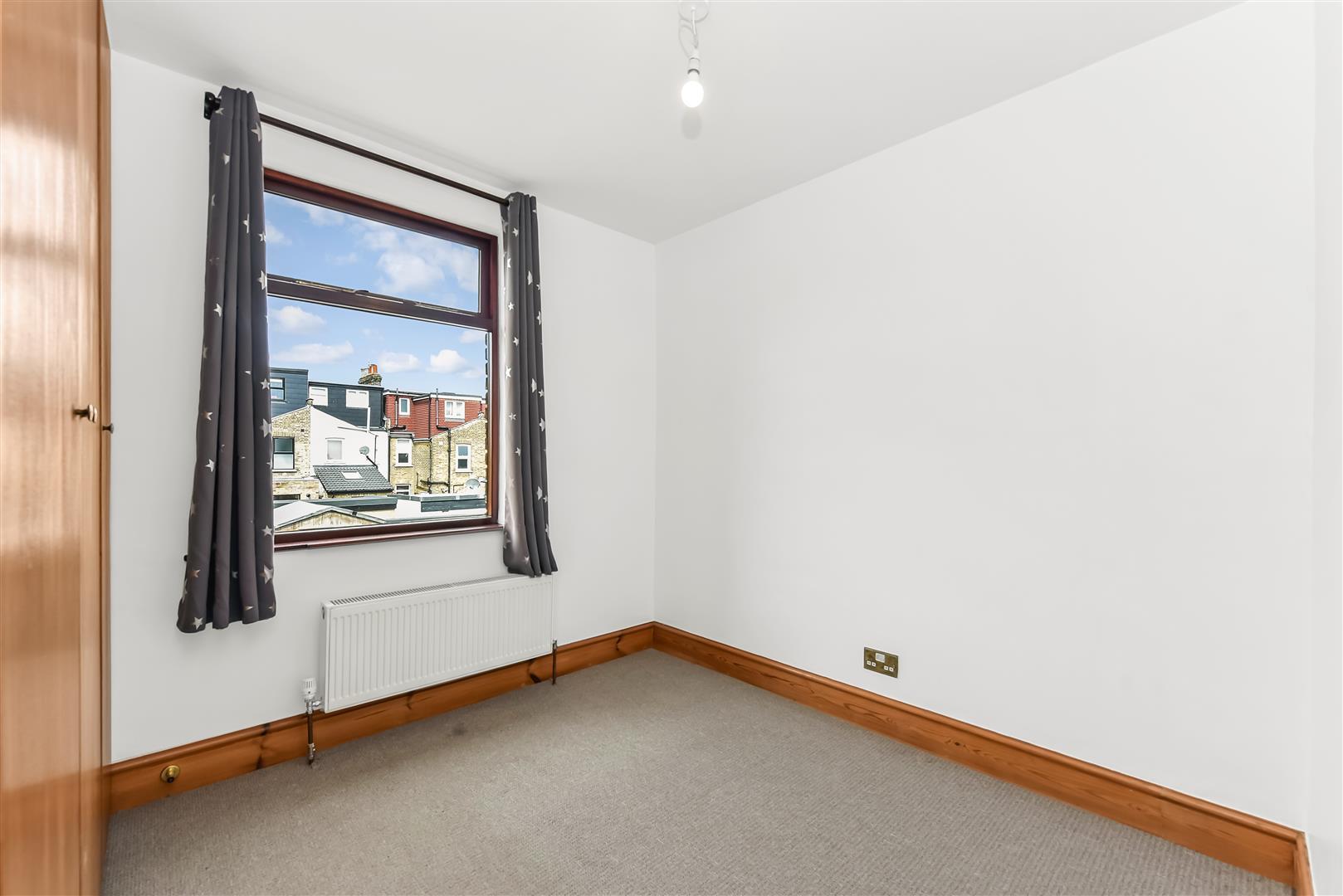 Property Image b78c0367-4286-4993-abd9-3a30e2f890ee