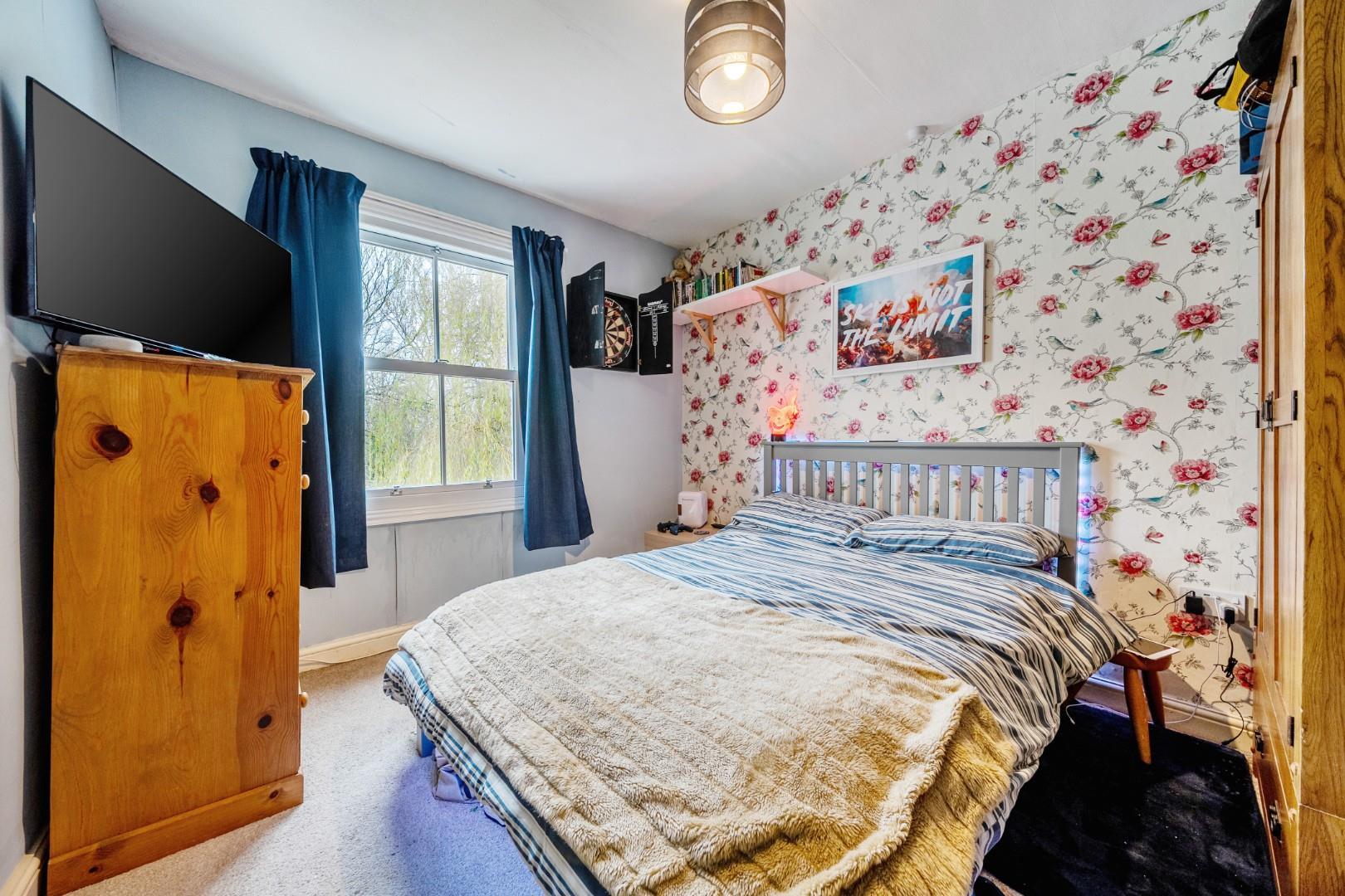 Property Image b7946a1d-3a9f-417e-b682-5de3d131bae0