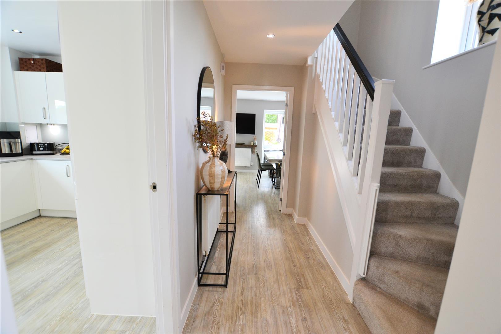 Property Image b7952184-ff77-4971-aacb-661b04fd02b6
