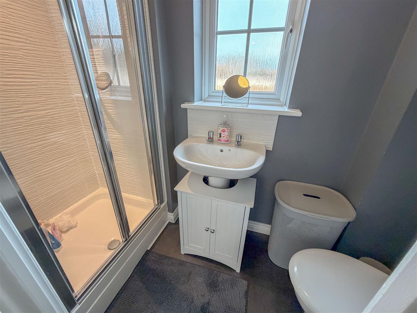 Property Image b7a6ec46-317f-442a-aa84-3cd0b1f92161
