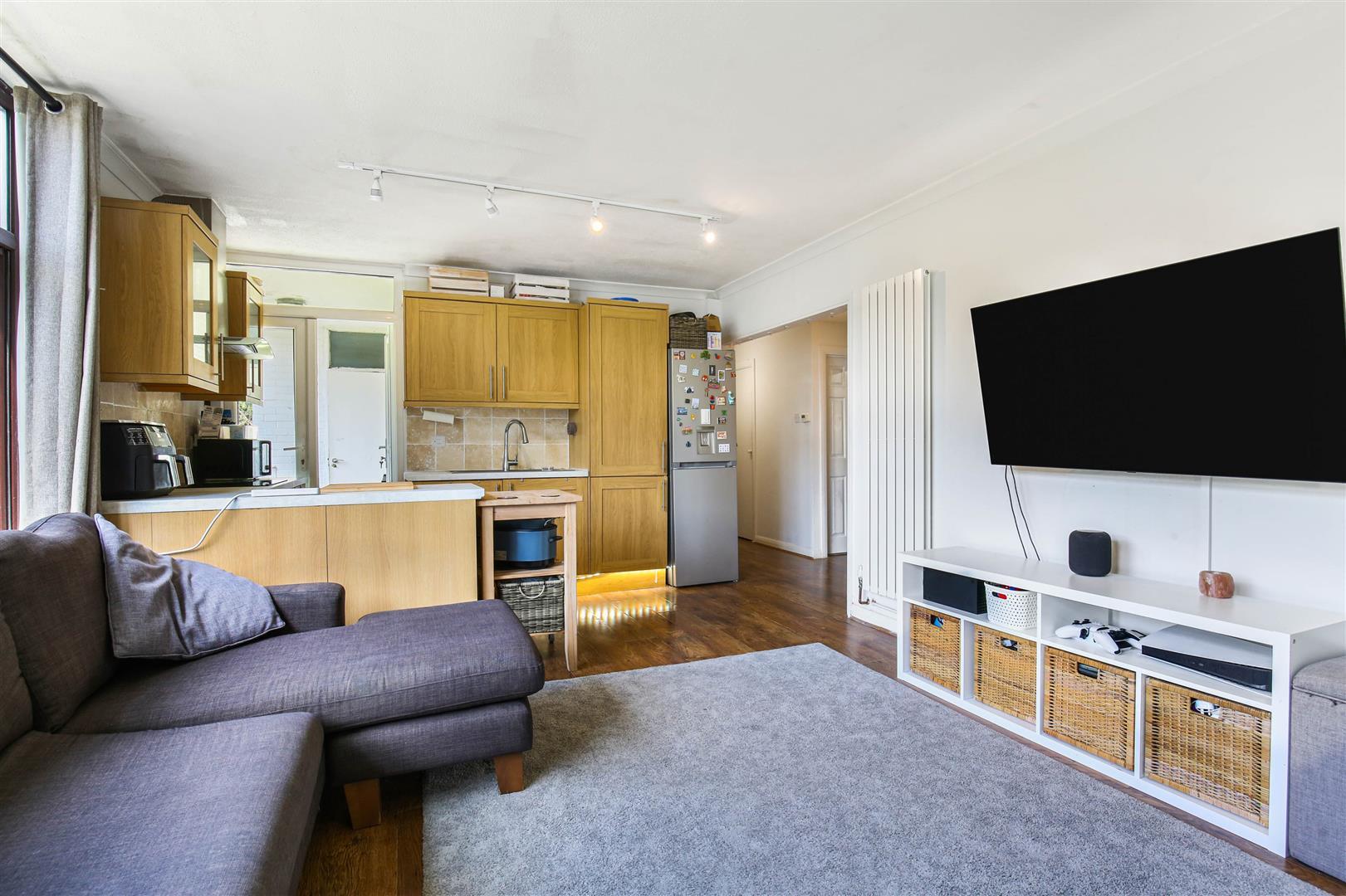 Property Image b7b18f91-d5f3-402f-86bb-67edfe0a77cb