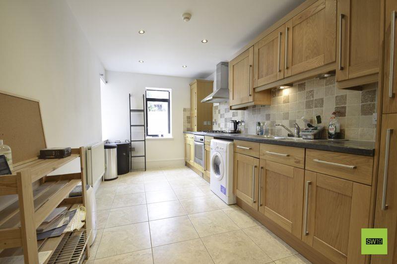 Property Image b7bd95af-4eb9-4779-8401-a18e8b02e57f