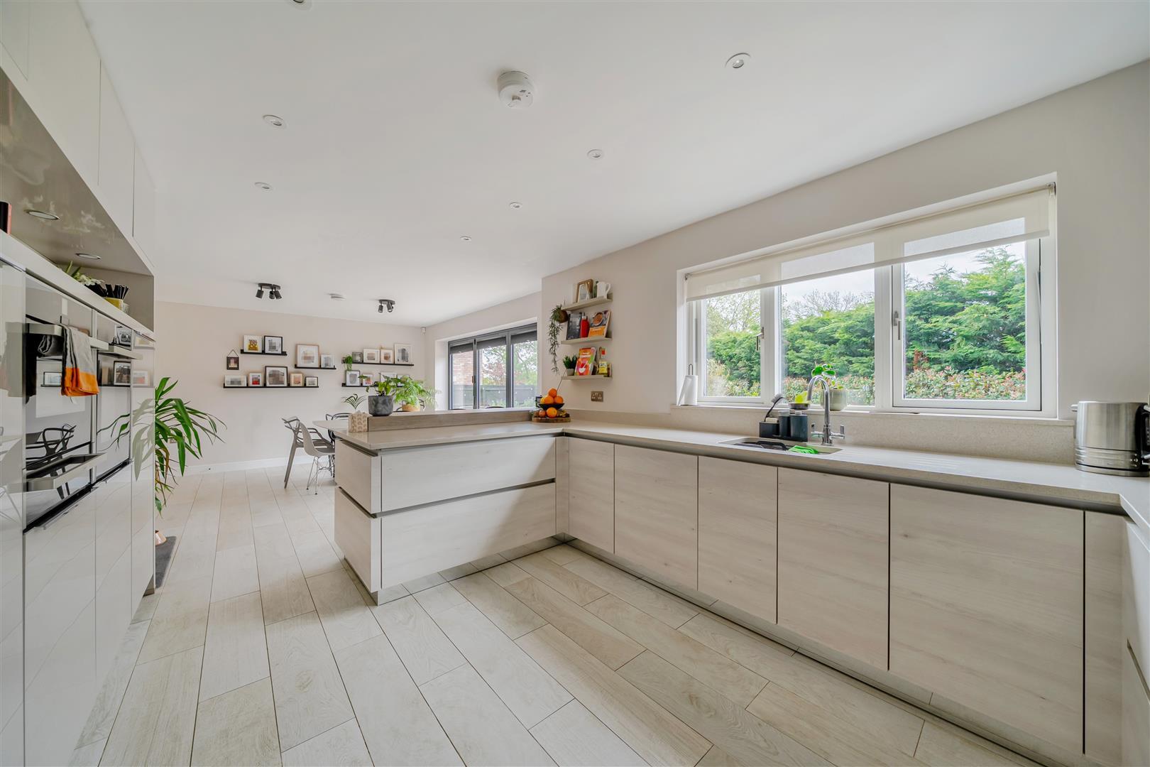 Property Image b7cb6dbb-ee7f-4452-8bc6-b11f5b81ce3c