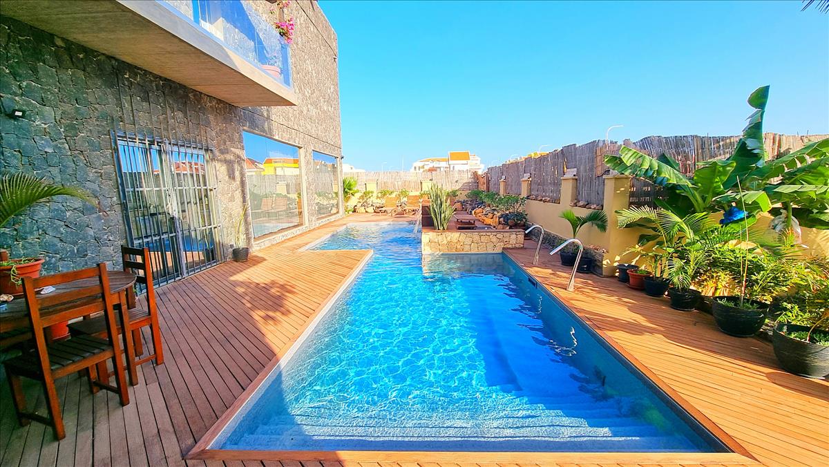 Property Image b7e4f9df-fdf1-4496-b905-91116b1e9365