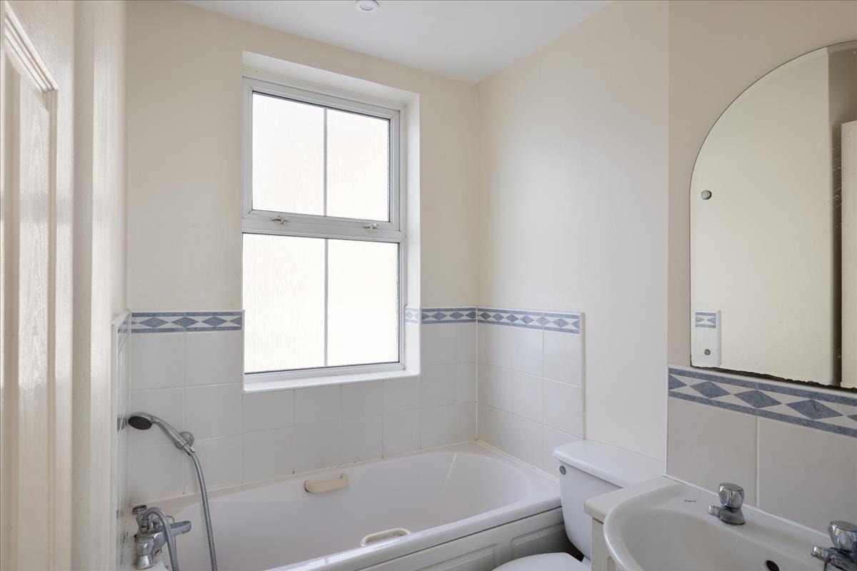 Property Image b7e9d614-1c54-4167-8b99-8faf9e74dabe