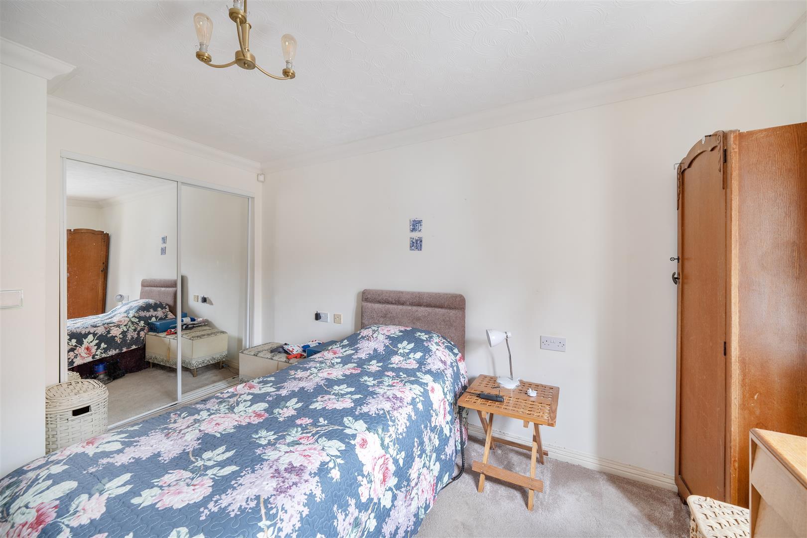 Property Image b7ebccec-ebe5-4a9d-8f16-f6c8f74489a6