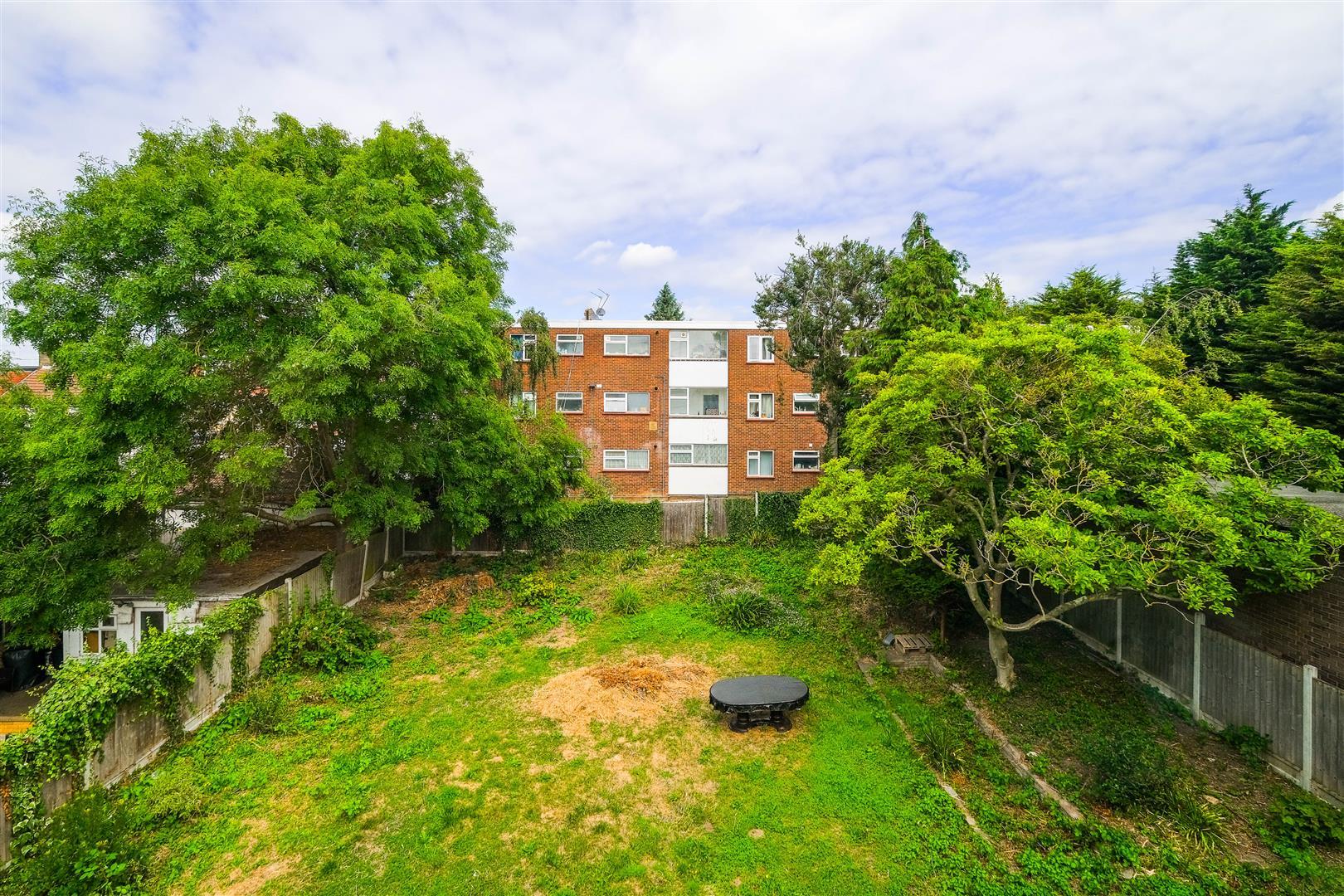 Property Image b7f39bf6-fce7-4e94-b162-ba9caecd702c