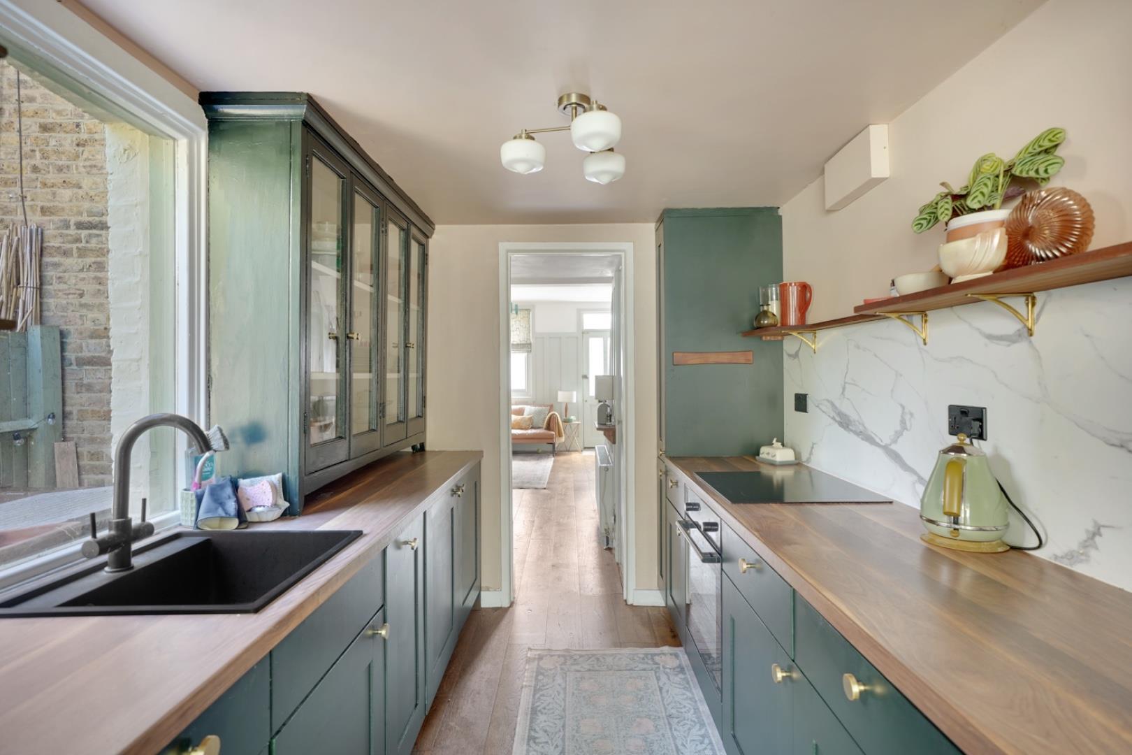 Property Image b7fde96c-b5a5-49fa-8405-f0128439e00b