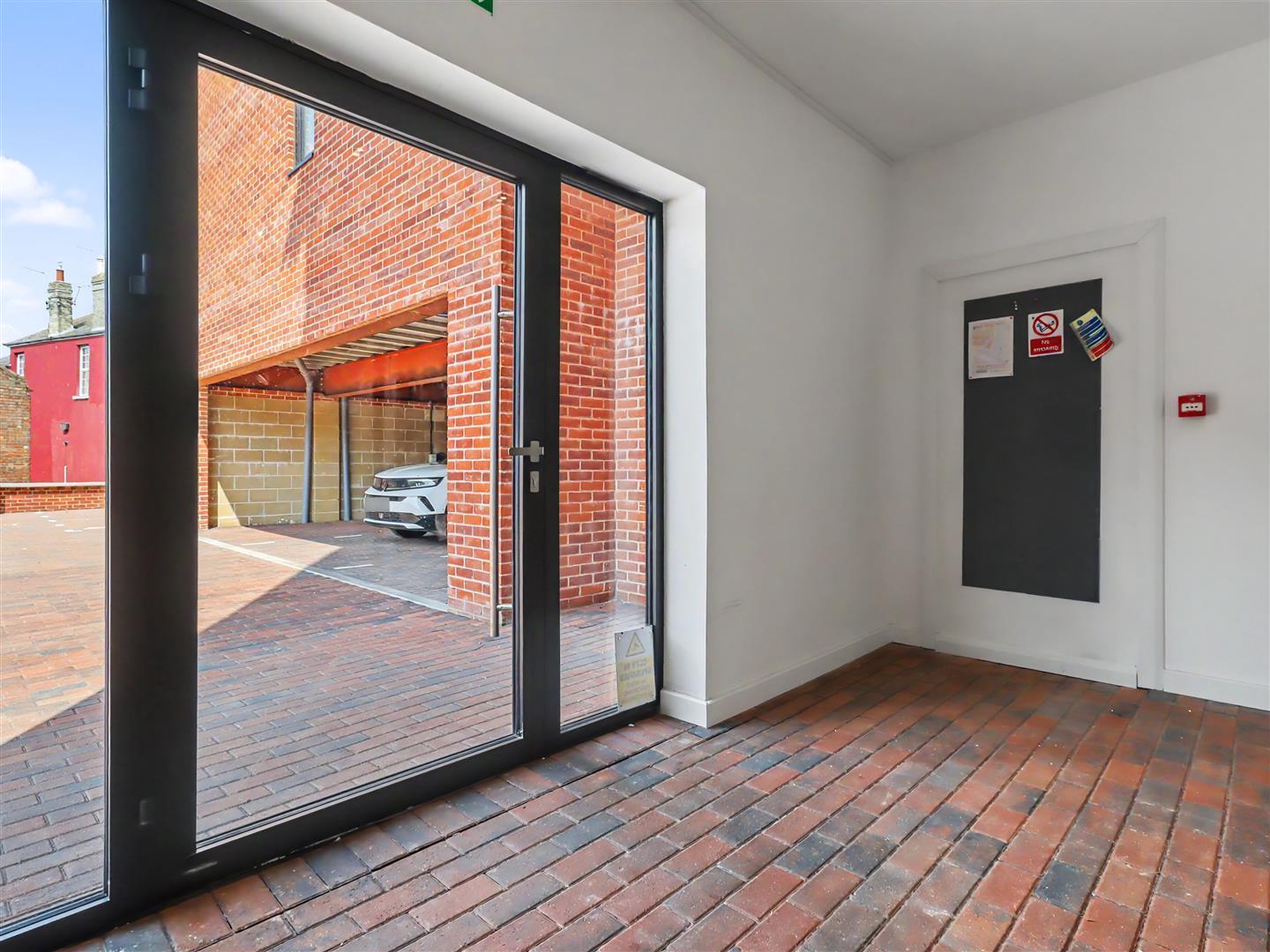 Property Image b7fffec8-68f3-4e3b-bc66-ef6e5fbb788e