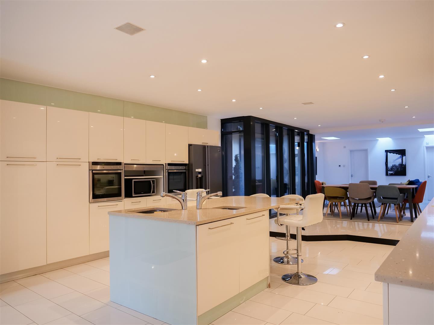 Property Image b8020ecf-86bb-475c-8bcb-e54cf0e5f301