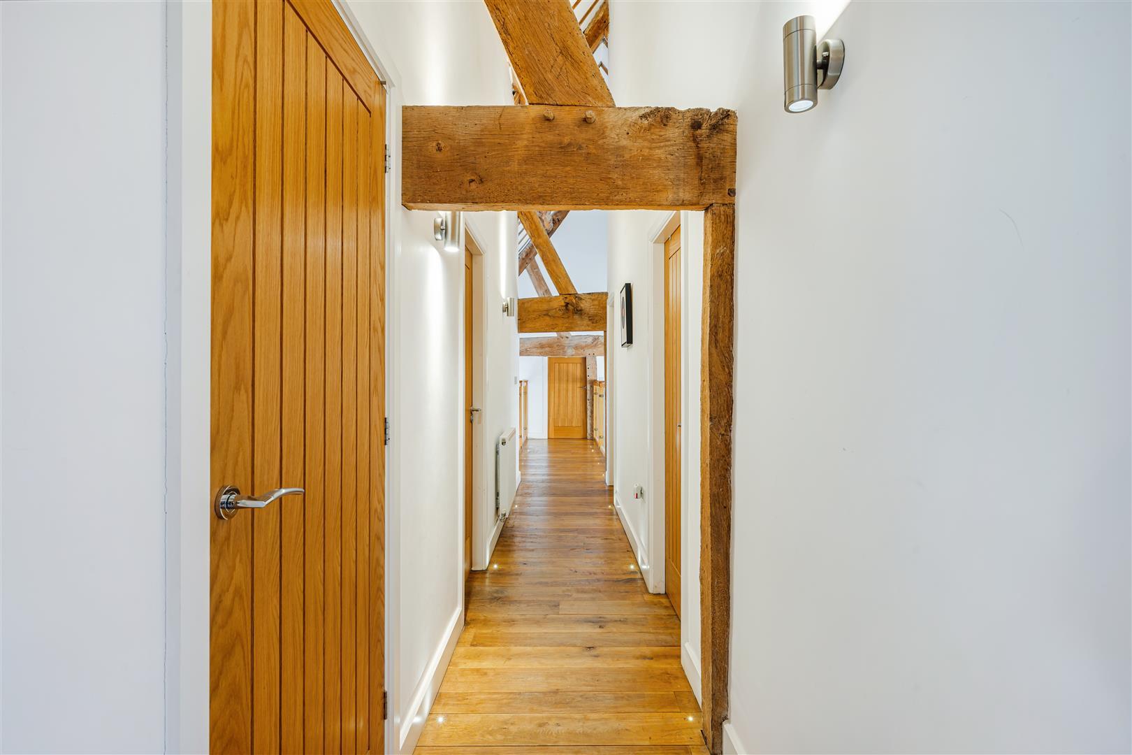 Property Image b802dc78-d45c-4f4b-8c77-d50d972acc26
