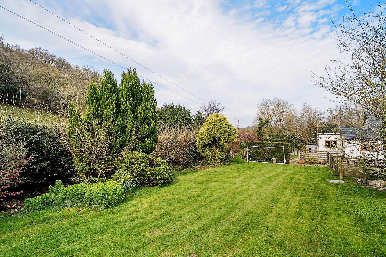 Property Image b8054448-7956-4813-9061-13f412fc4f89