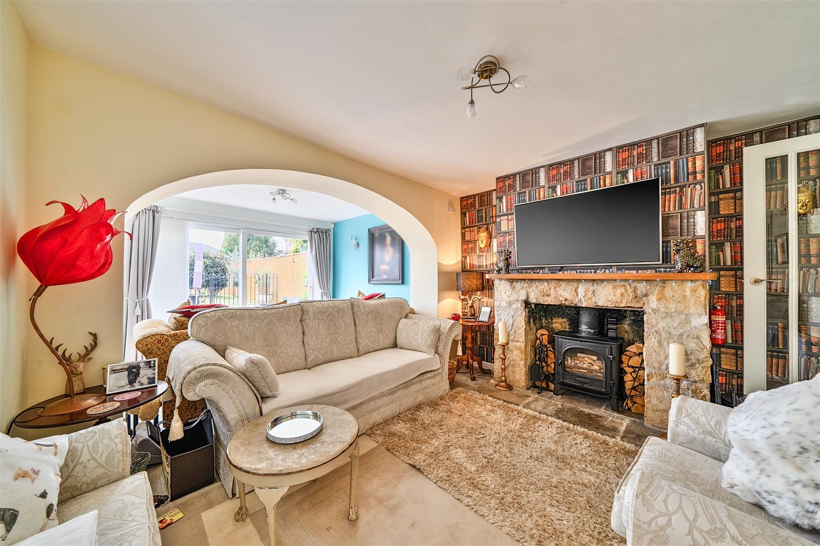 Property Image b822adb0-25f7-4efa-b44b-234914a3a0e3