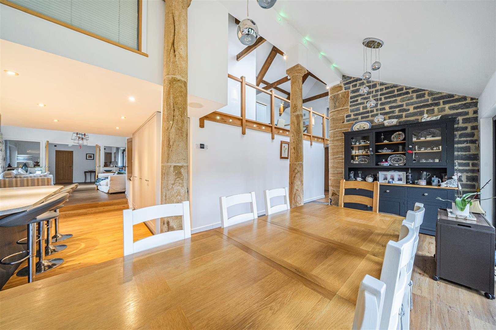 Property Image b82bdf07-f92d-4c08-8950-ef659d4fde5e