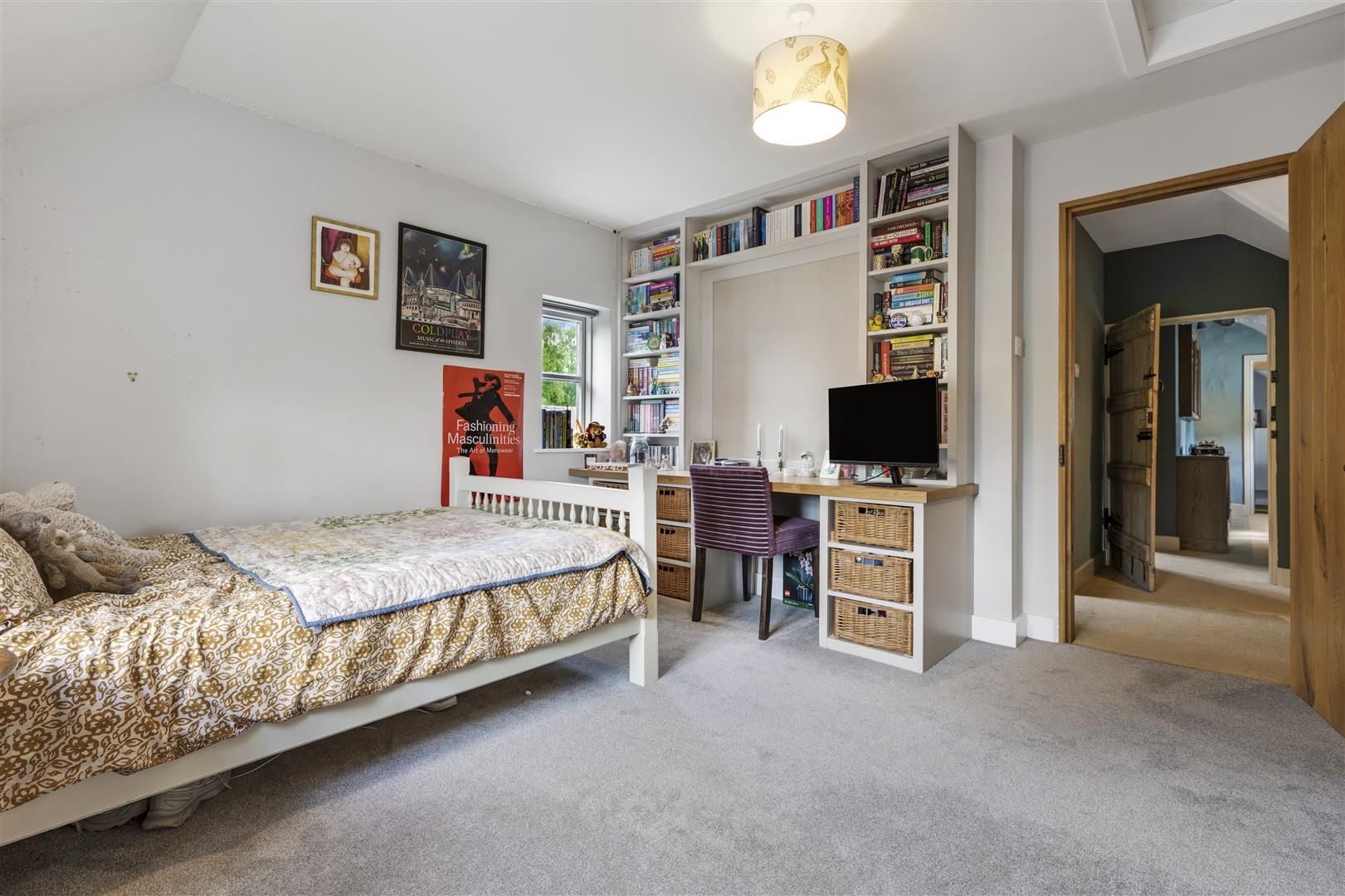 Property Image b82fde78-4575-49df-aa11-a8cc48dc9bcb