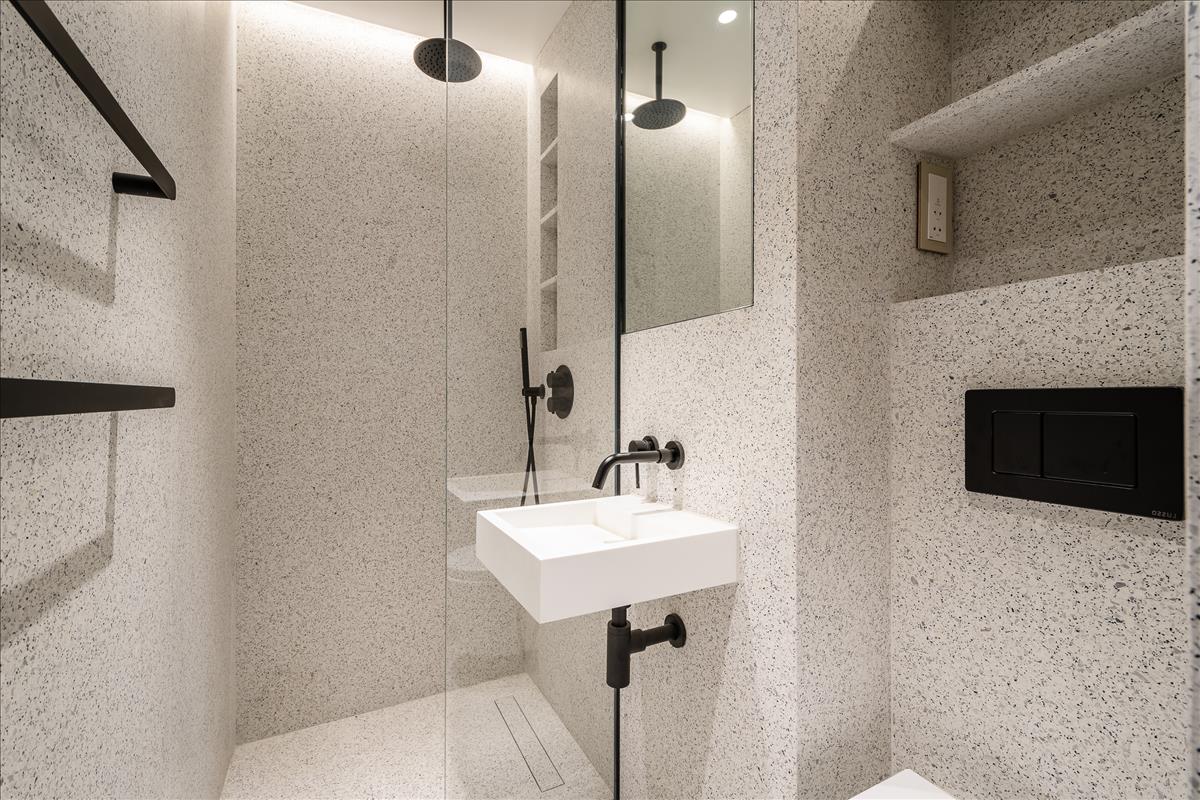 Three bed mews house development with architecturally designed interiors for rent e2