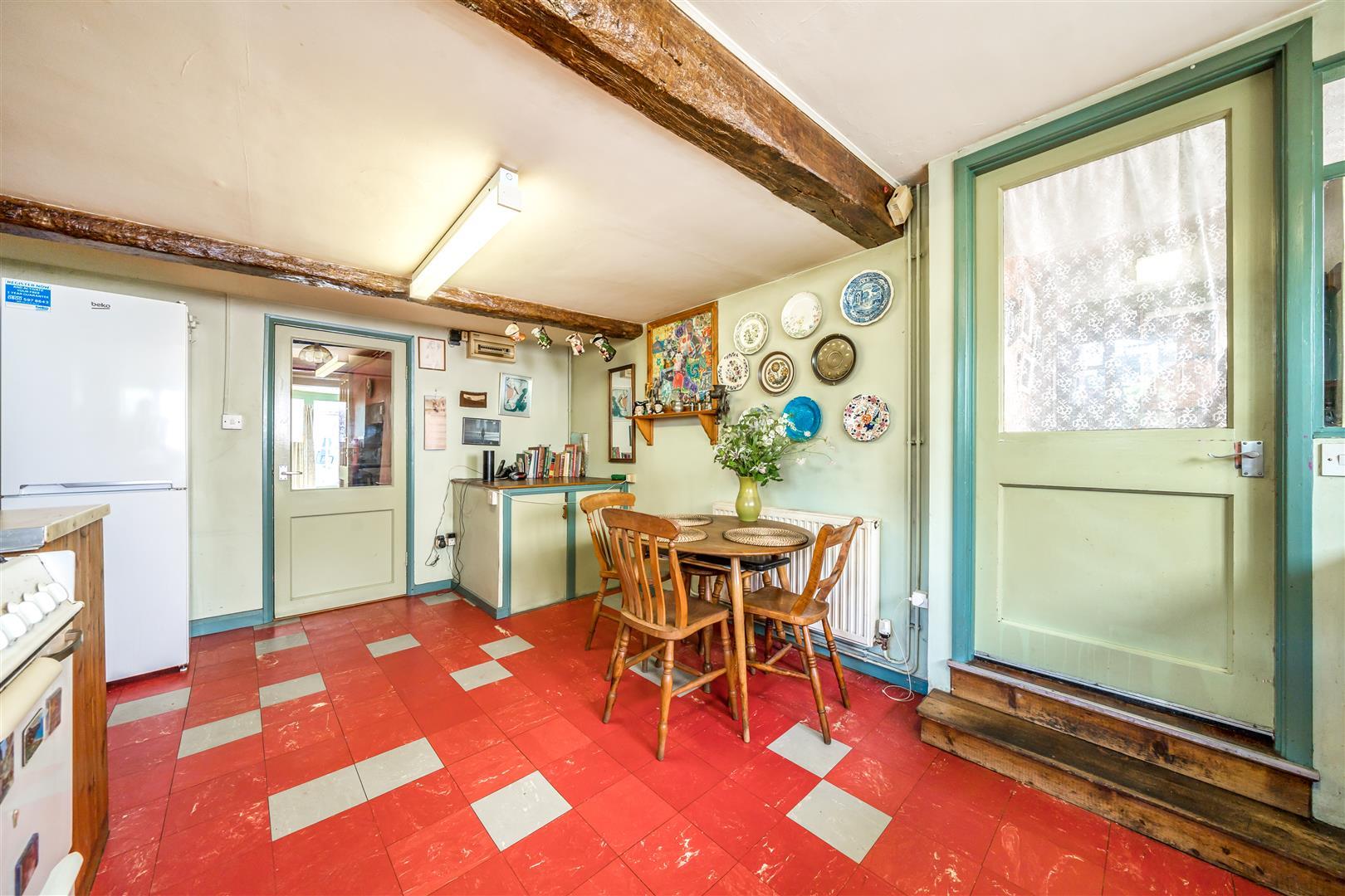 Property Image b83e7899-c389-4055-8412-83523a1f81b4